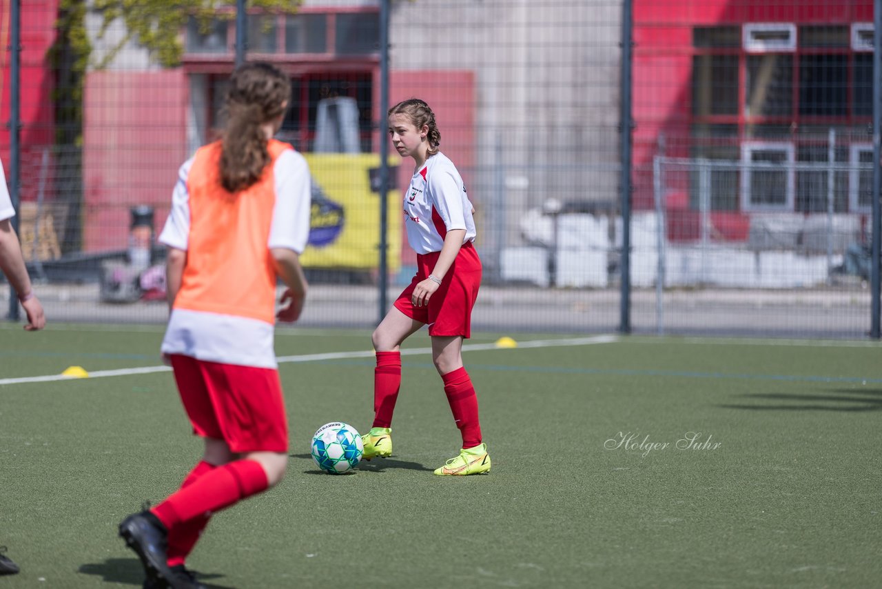 Bild 74 - wBJ St. Pauli - Walddoerfer : Ergebnis: 1:11